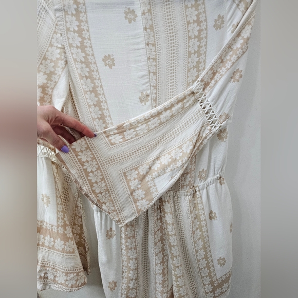 Showpo white & beige bell sleeve playsuit - Picture 6 of 6